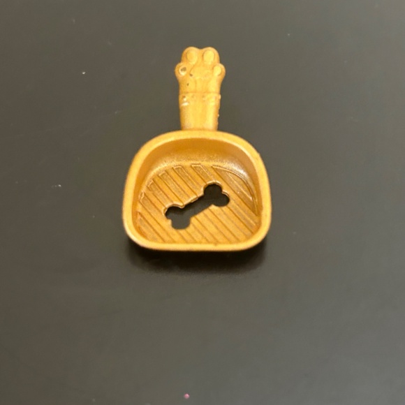 LOL Surprise! Queen’s Pony- Series 4 ( Rare or Ultra Rare) - Picture 5 of 5